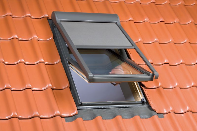 Dachfenster-Markise – Wrolety